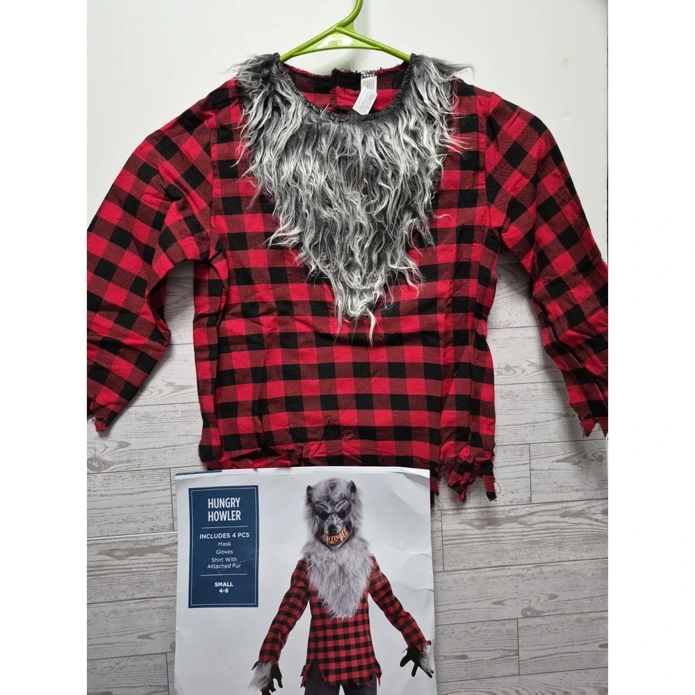 HUNGRY HOWLER childs Costume Size 4-6 New Without Tags